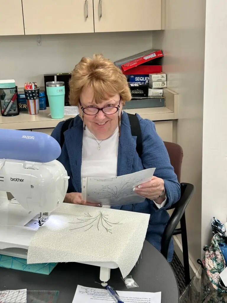 ellie eck vase worshop